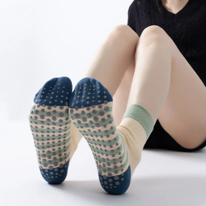 Breathable Striped Cotton Yoga Socks Women AntiSlip Pilates Dance And Sports Socks For Professional 2