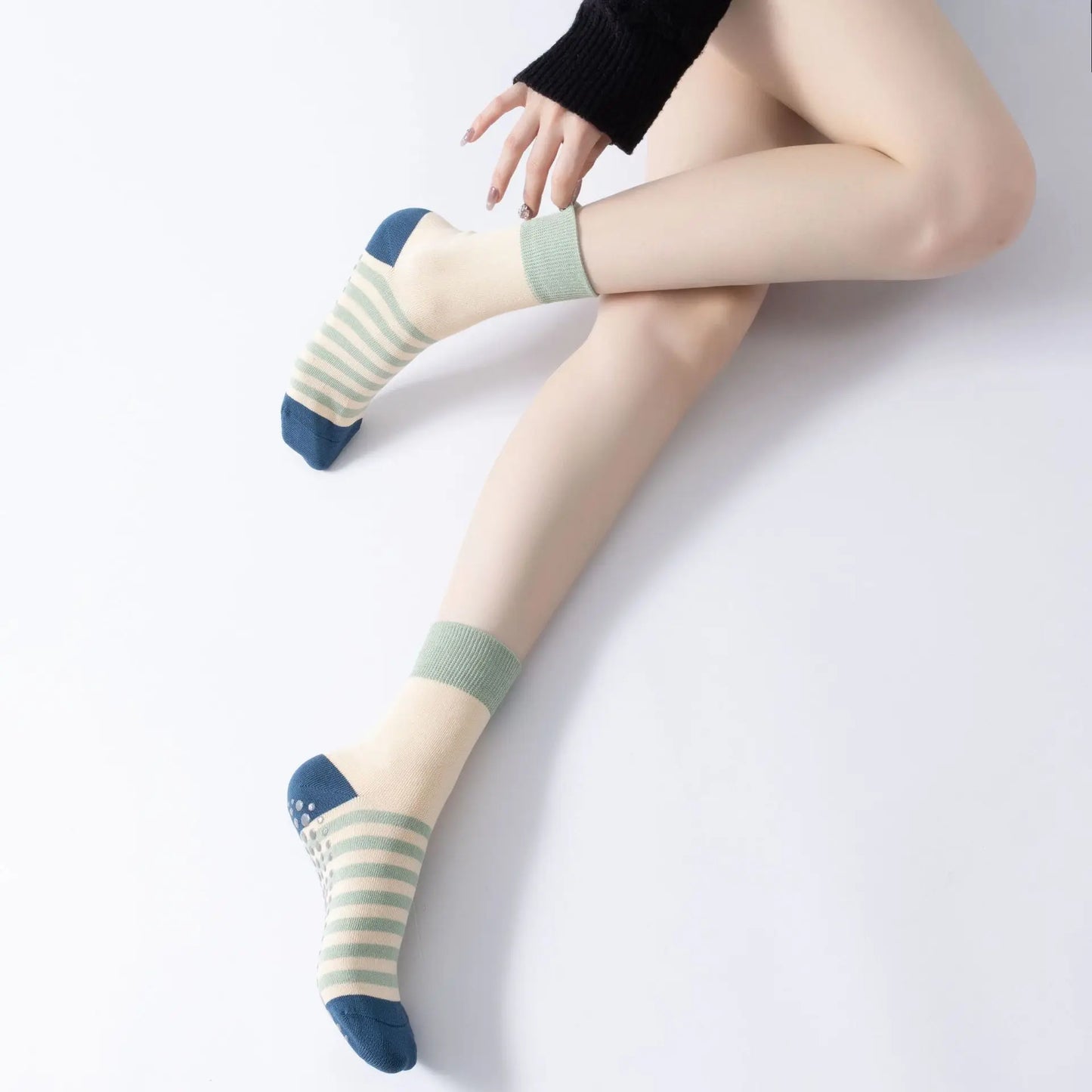 Breathable Striped Cotton Yoga Socks Women AntiSlip Pilates Dance And Sports Socks For Professional 4