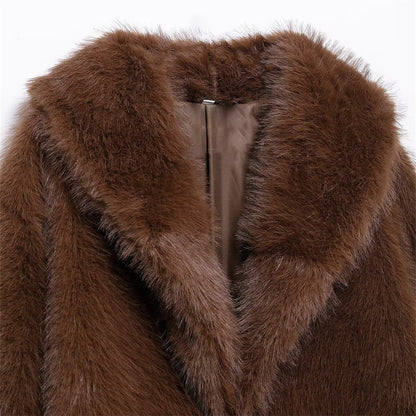 New Item, Women's Loose Fur Short Coat, Warm Lapel Long Sleeved Coat for Autumn and Winter