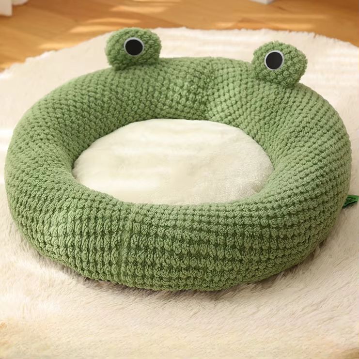 FrogShaped Plush Pet Nest  Cozy Dog And Cat Den 3