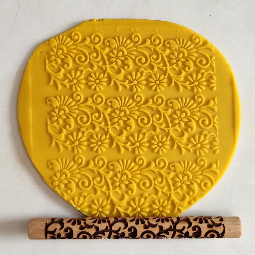 Flower Design Wooden Embossed Rolling Pin  Natural 3D Baking Tool For Cookies Fondant  Pastry 4