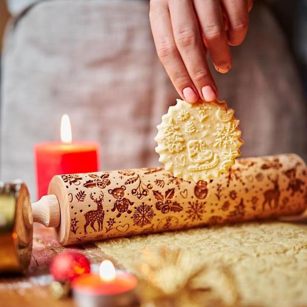 Christmas Leaf Hive Wooden Embossed Rolling Pin – Deep Engraved Holiday Baking Tool for Cookies, Pastry & Fondant