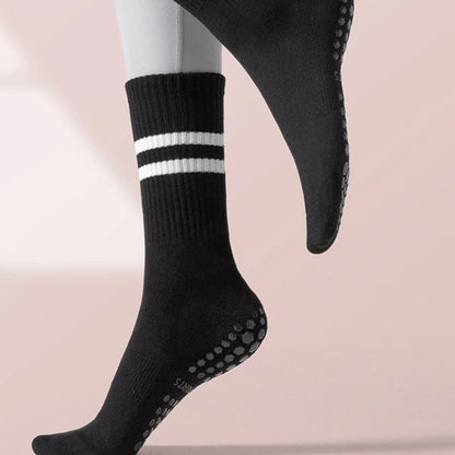 Non Slip Pilates Socks with Grips for Women, Breathable Yoga & Barre Socks for Secure Movement