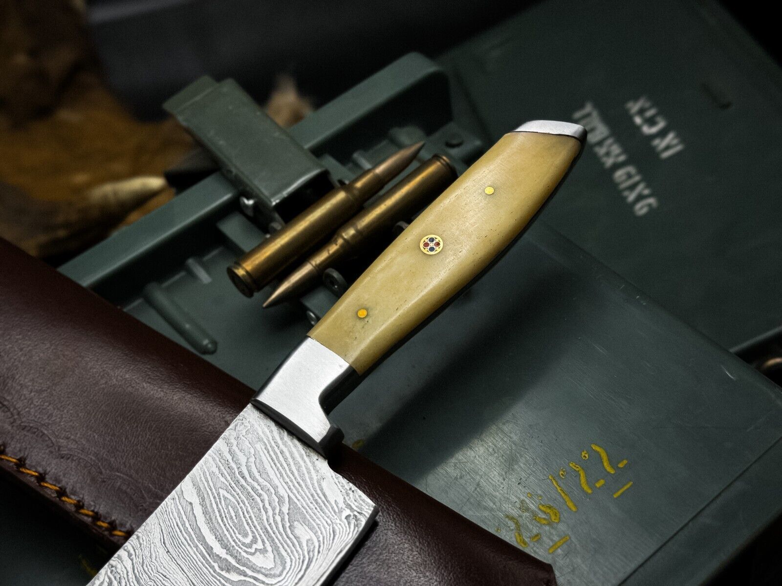 Handmade Damascus Steel Hunting  Kitchen Chef Knife With Bone Handle And Leather Sheath 2