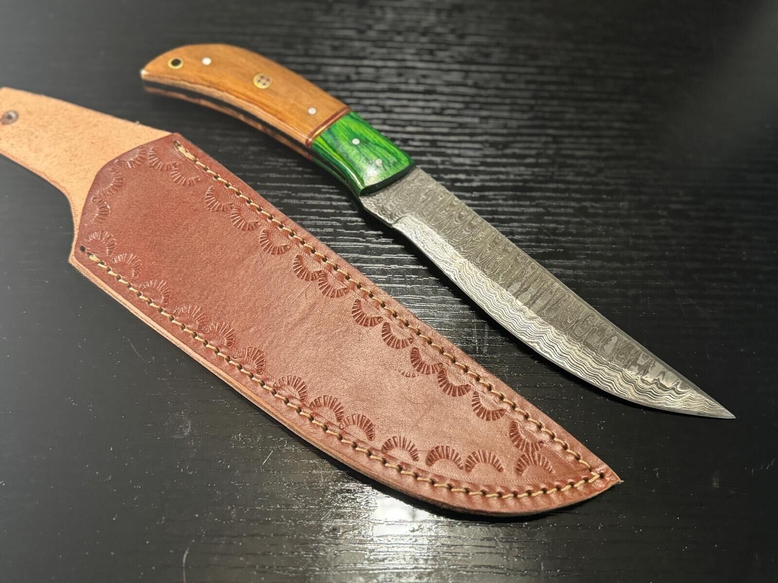 HighQuality Damascus Steel Chef Knife  Wood Grip  Leather Sheath 3
