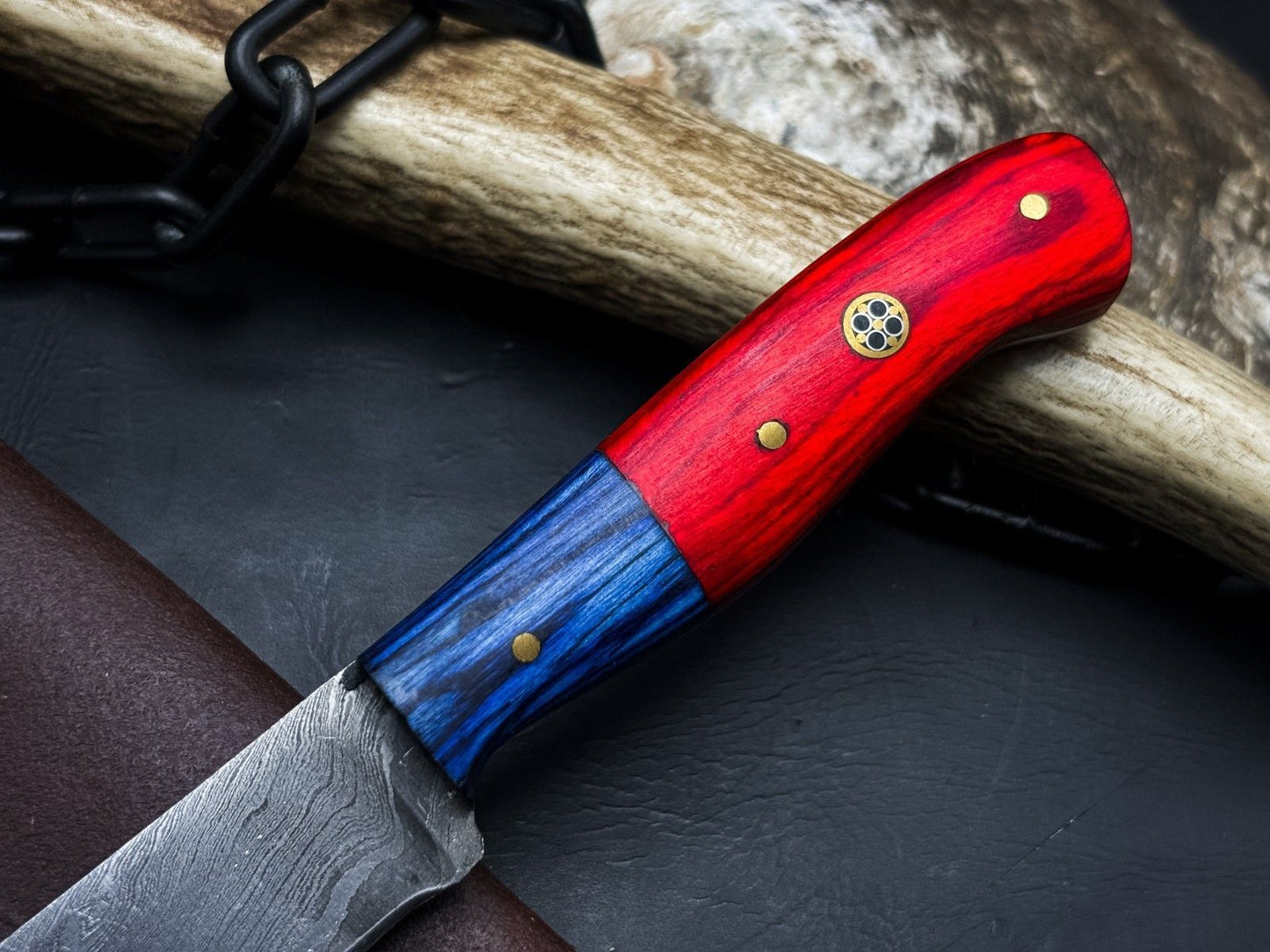 Elegant Handmade Damascus Kitchen Knife With Wooden Handle  Leather Case 2