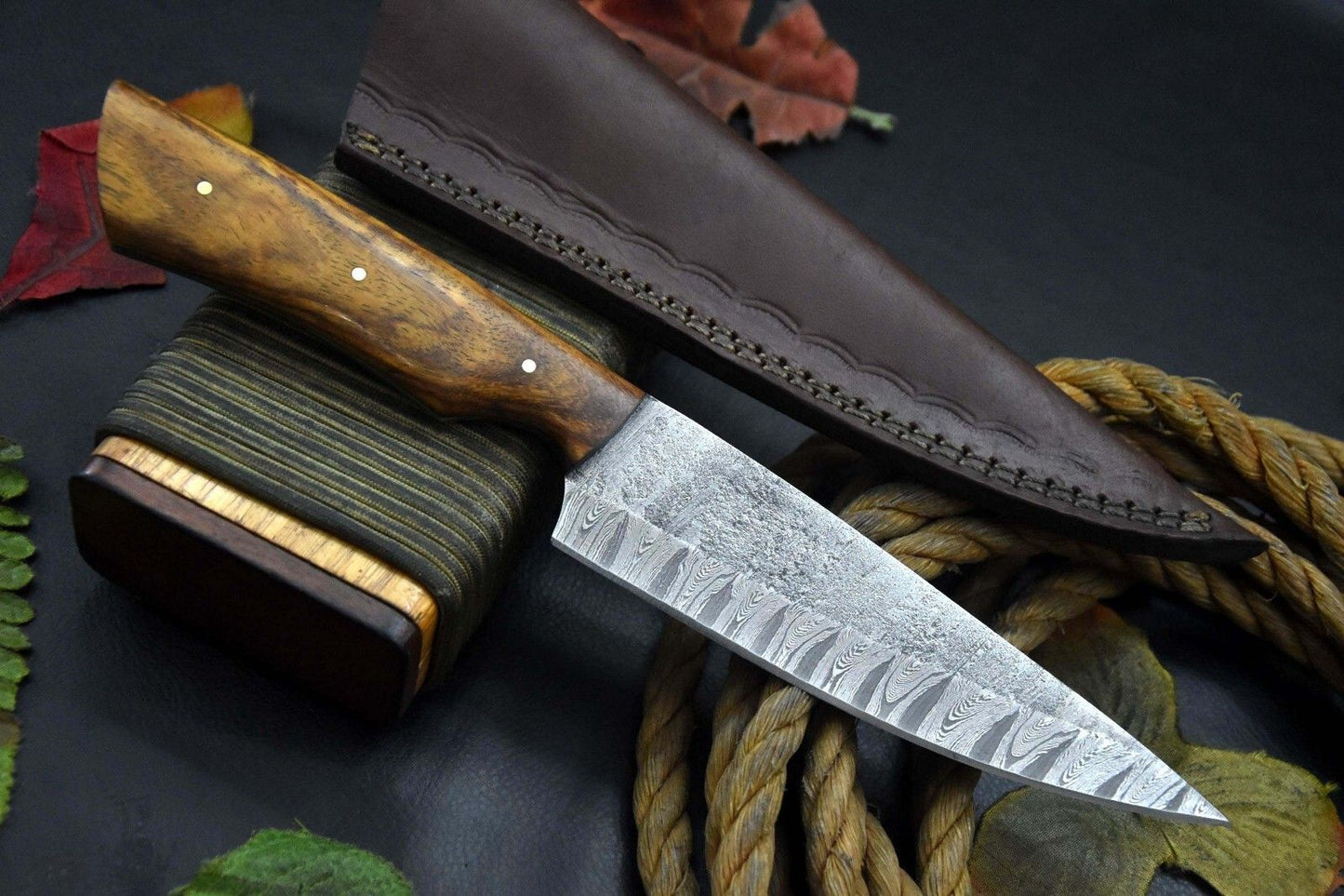 Handmade Damascus Steel Kitchen Knife – Wooden Handle with Leather Sheath