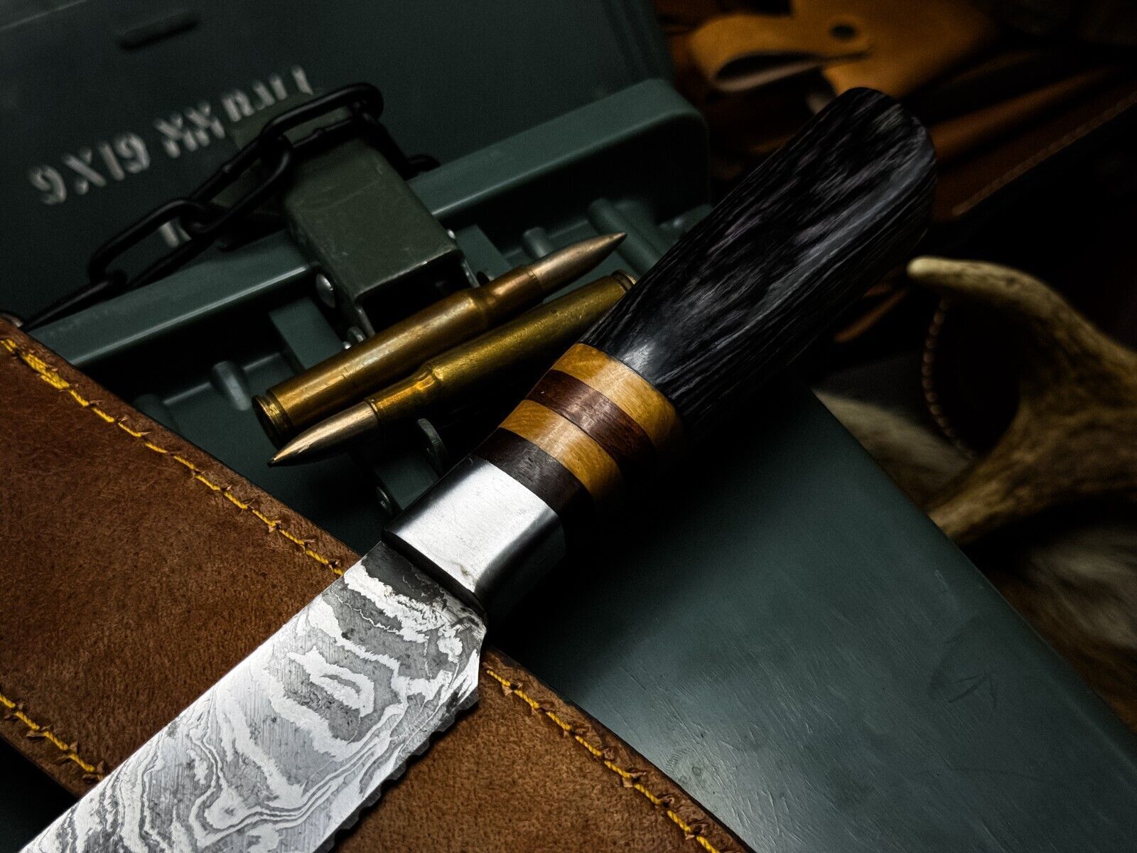 Traditional Handmade Damascus Steel Knife  Wood Handle With Cowhide Sheath 1