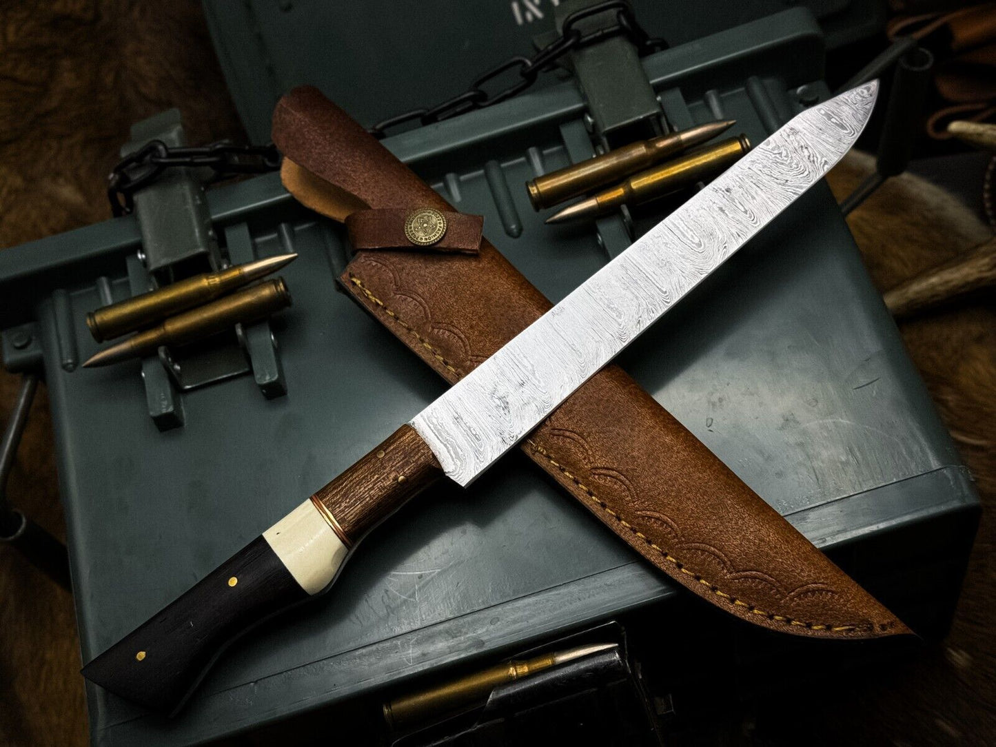 Full Tang Damascus Chef Knife With Wood Handle  Cowhide Storage Sheath 1