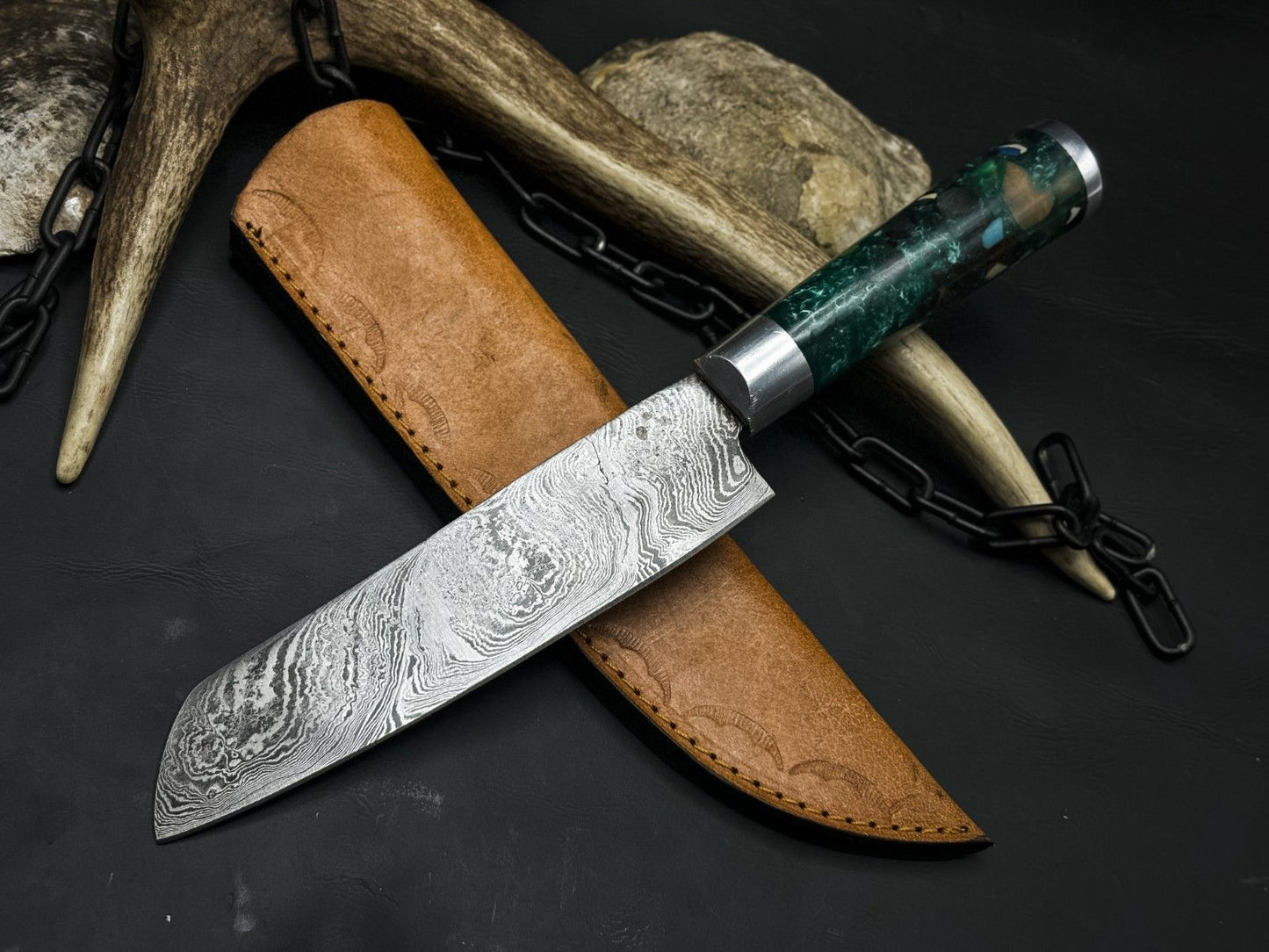 Handmade Damascus Steel Hunting & Kitchen Chef Knife with Resin Handle and Leather Sheath