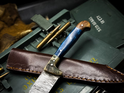 Custom Handmade Damascus Knife  Resin Handle For Chefs  Hunters 1
