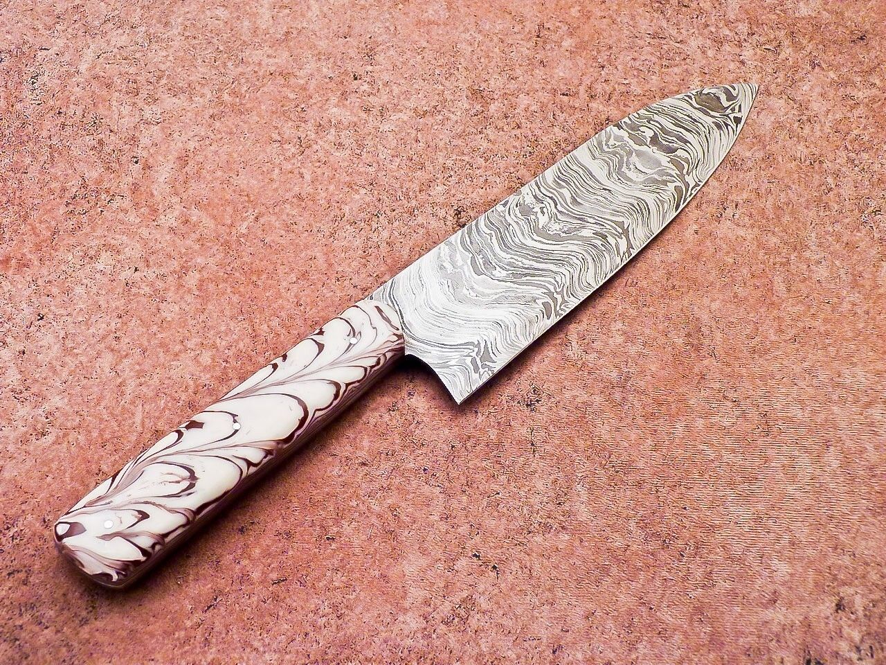 Custom Damascus Steel Hunting Knife  Resin Handle Full Tang Design 1