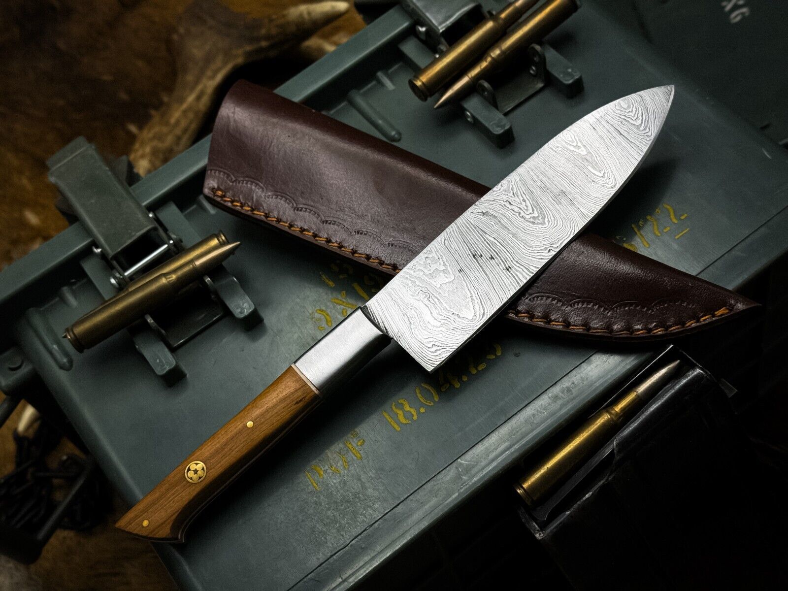 Custom Damascus Steel Knife  Wood Handle Full Tang  Leather Sheath 3