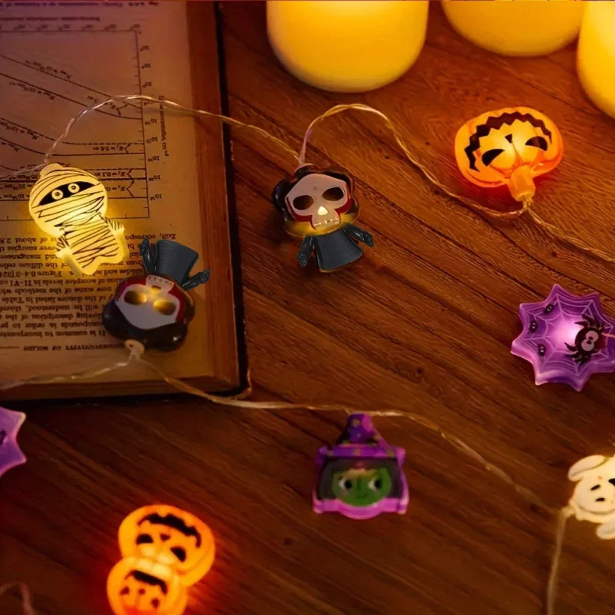 Battery Operated Halloween String Lights, Waterproof Starburst, Spider, and Skeleton Design for Camping, Curtain