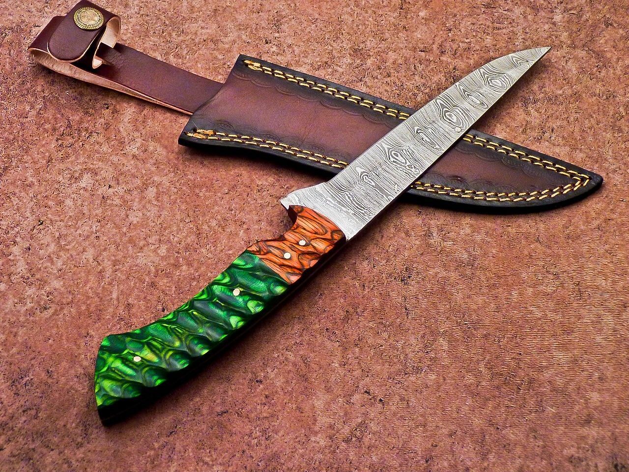 Traditional Handmade Damascus Knife  Wooden Handle With Leather Sheath 1