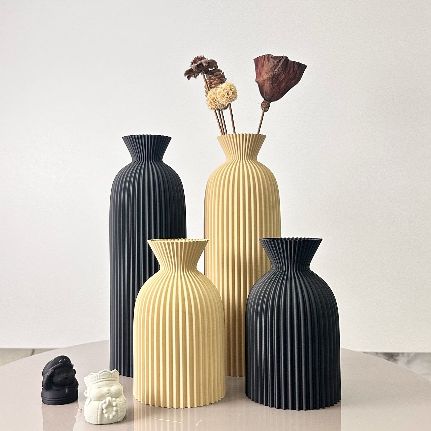 Set of Wavy Pattern Art Dry Vase, Dried Flower Vase for Home Desktop, Best Holiday Gift, Office Decoration Vase Ornament