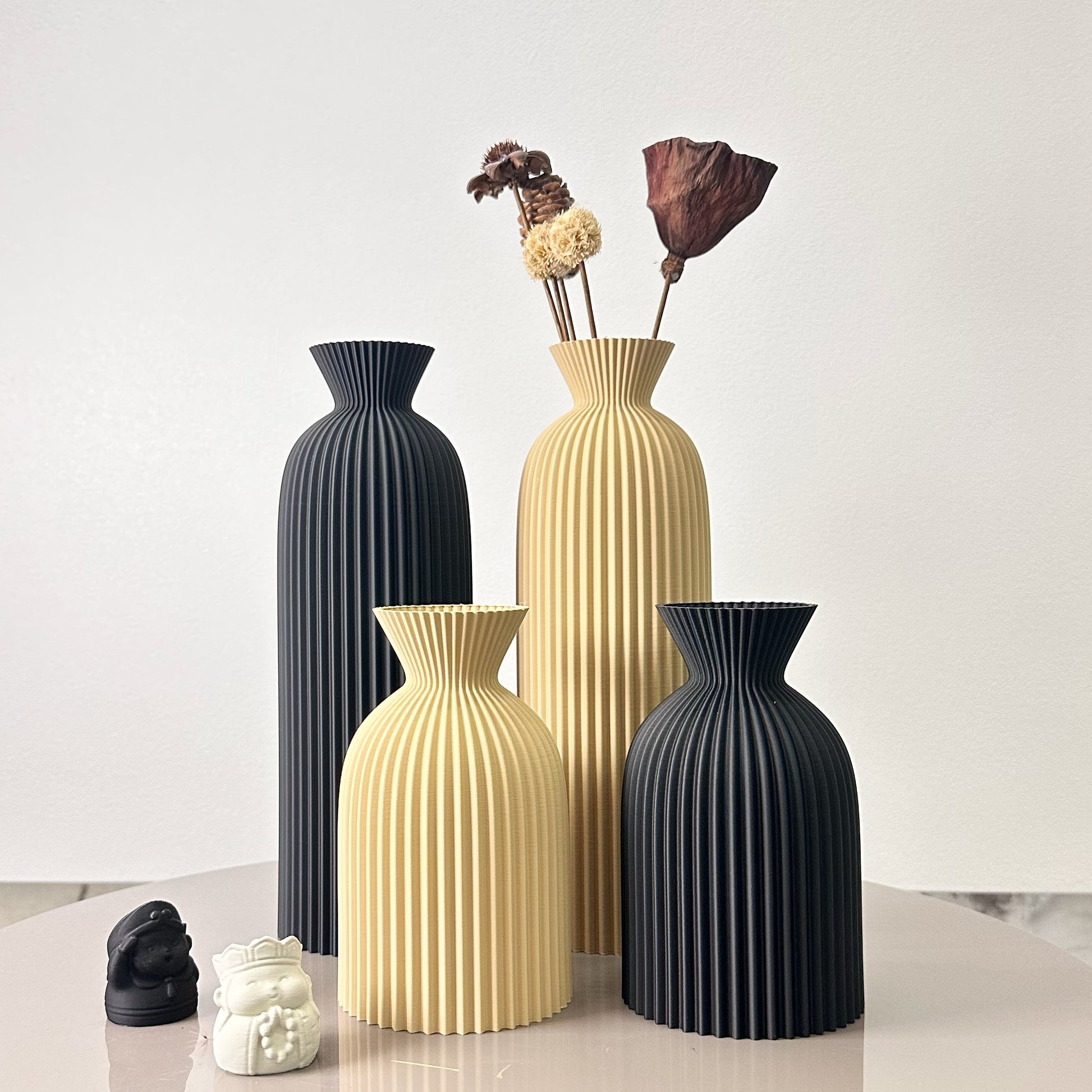 Set of Wavy Pattern Art Dry Vase, Dried Flower Vase for Home Desktop, Best Holiday Gift, Office Decoration Vase Ornament