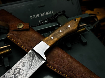 HandForged Damascus Steel Cooking Knife With Natural Wood Handle 1