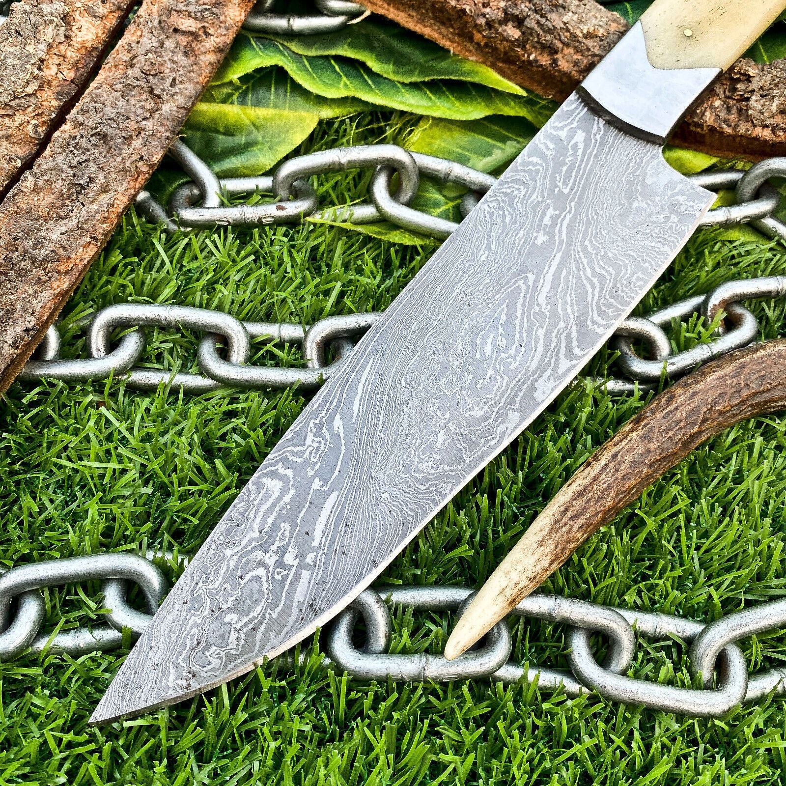 Premium Handmade Damascus Blade With Walnut Wood Handle 3