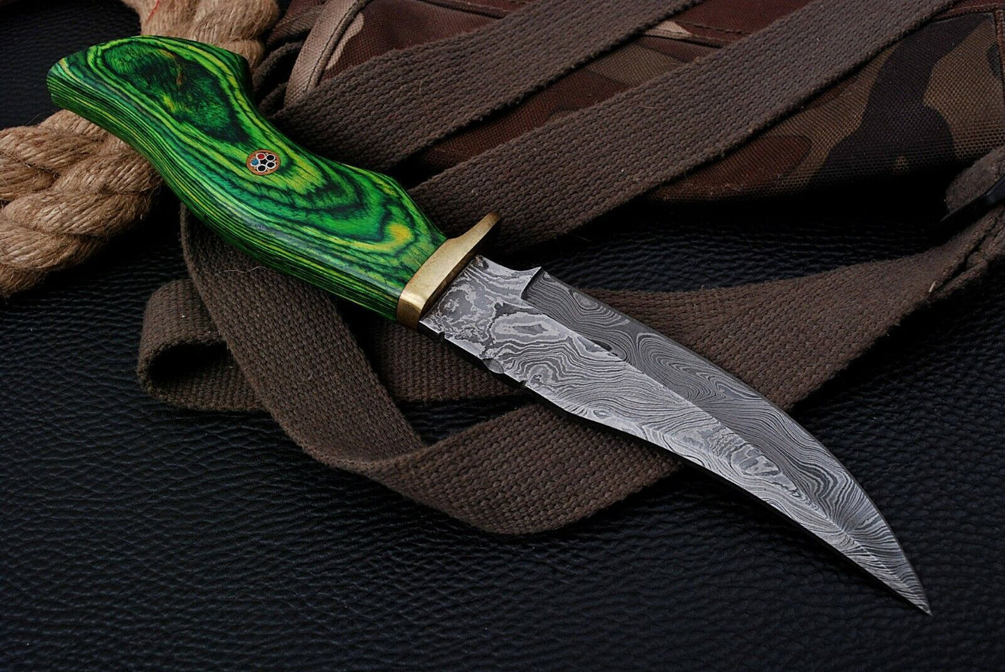 Custom Forged Damascus Blade Knife  Durable Wooden Handle 2