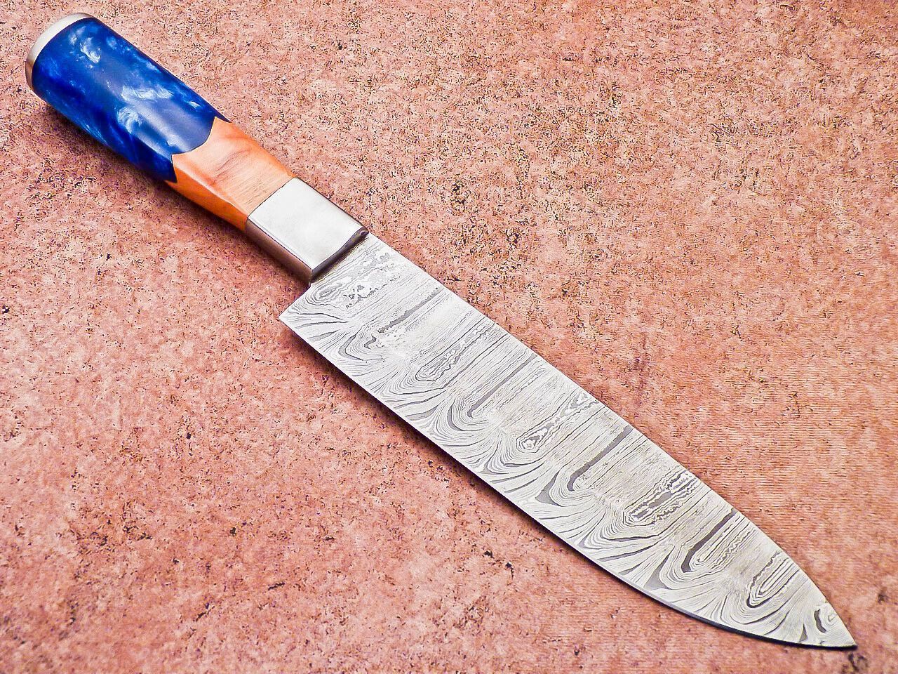 Custom Forged Damascus Knife  Resin Handle For Grip  Style 2