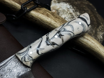 Elegant Damascus Steel Chef Knife  Resin Grip  Forged Blade 2
