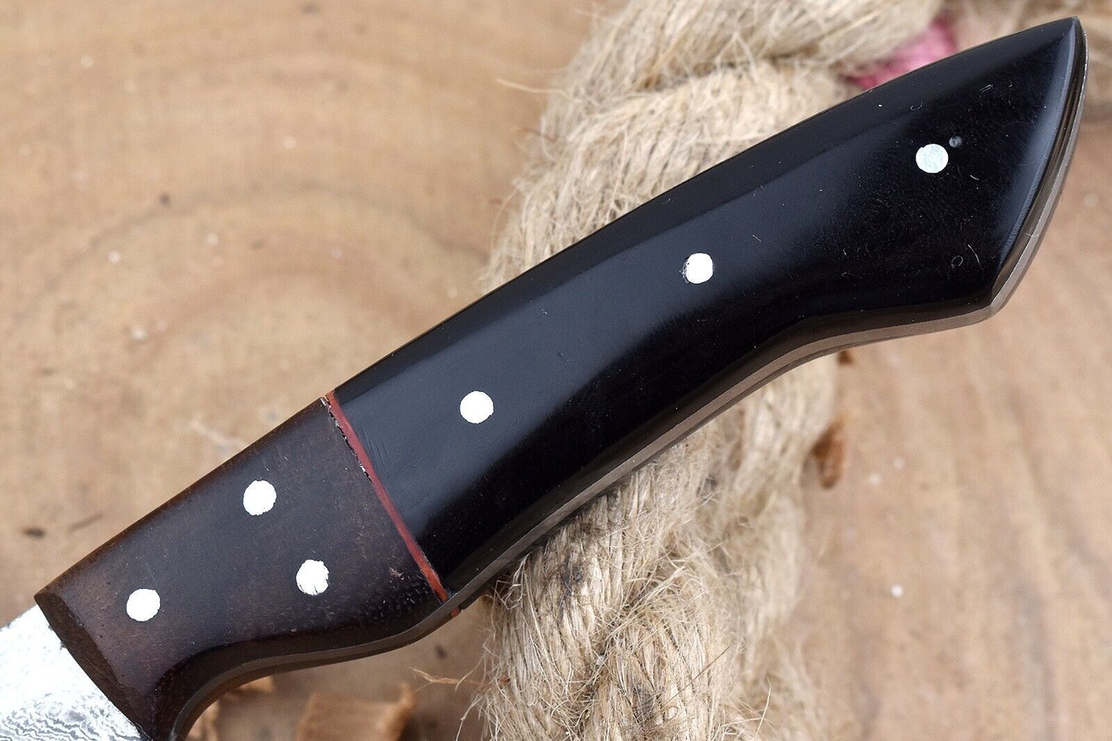 Handcrafted Damascus Steel Kitchen Knife  Rosewood Handle  Sheath Included 1