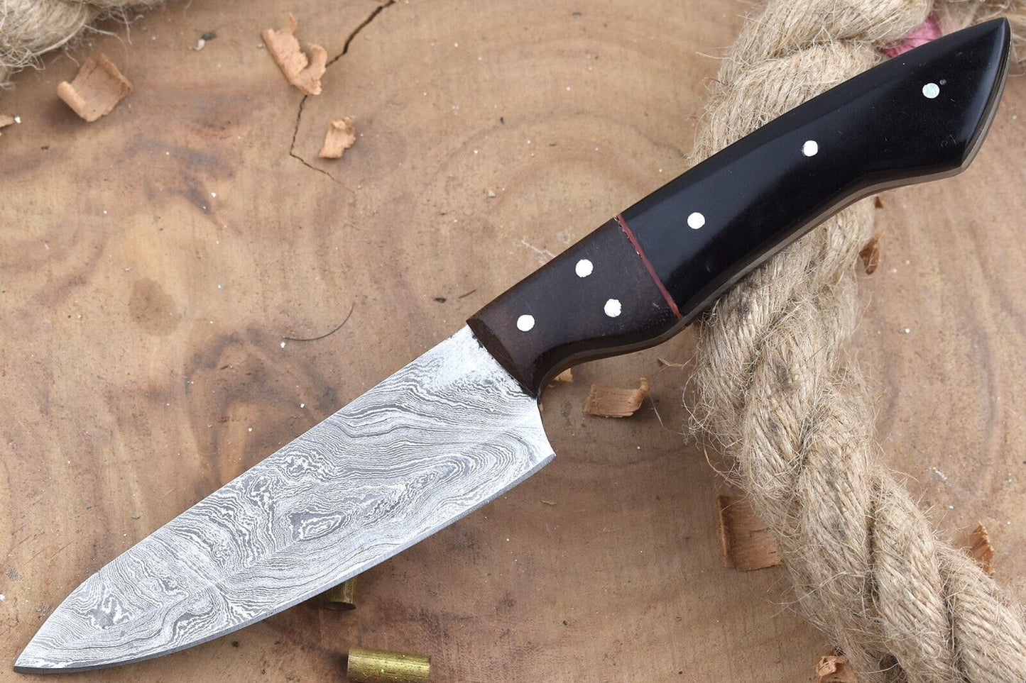 Handcrafted Damascus Steel Kitchen Knife – Rosewood Handle & Sheath Included