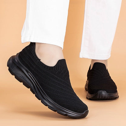 Slip On Sneakers For Woman Fashion Casual Shoes Non Slip Women Sports Shoes Breathable Running Foot 2
