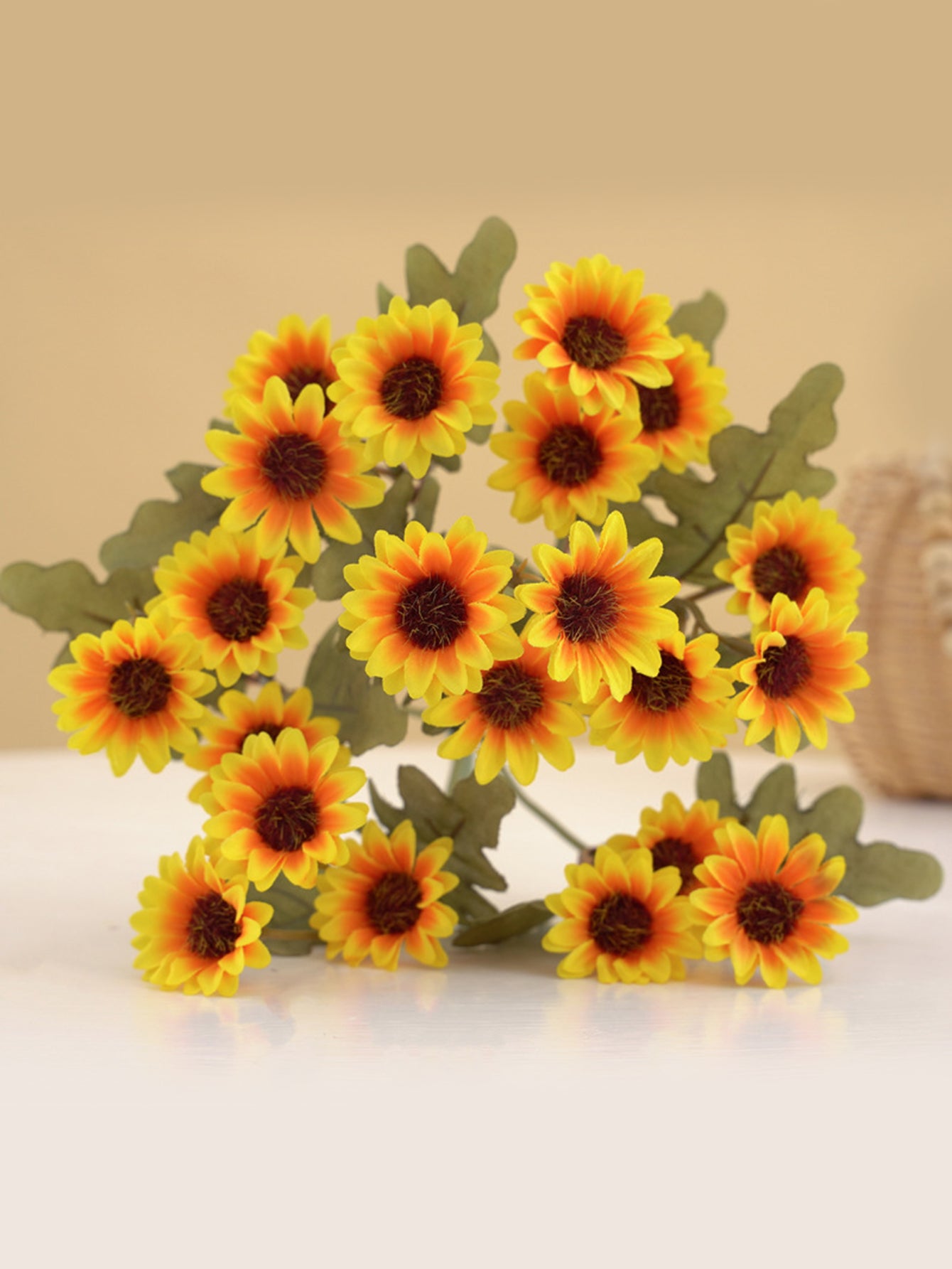 Autumn Silk Daisy Bouquet, Artificial Flower Decor for Vase, Home and Wedding Decor, Holiday Party DIY Gift