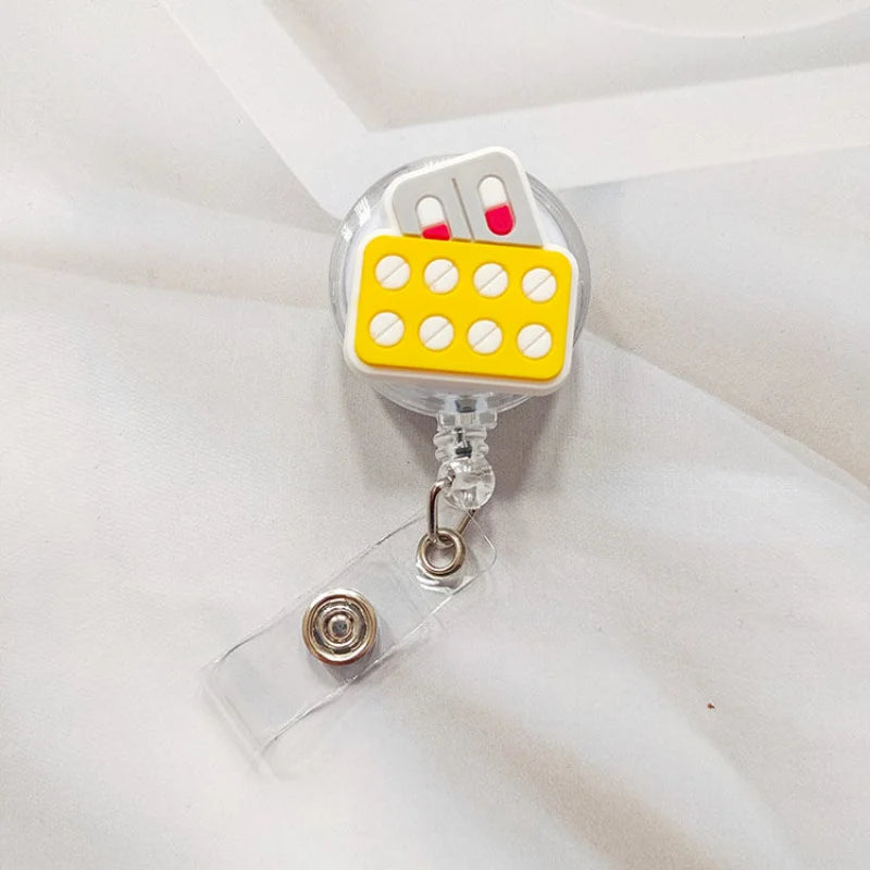 Creative Cartoon Nurse ID Badge Clip Retractable Reel Easy Pull Clip Set For Medical Professionals  2