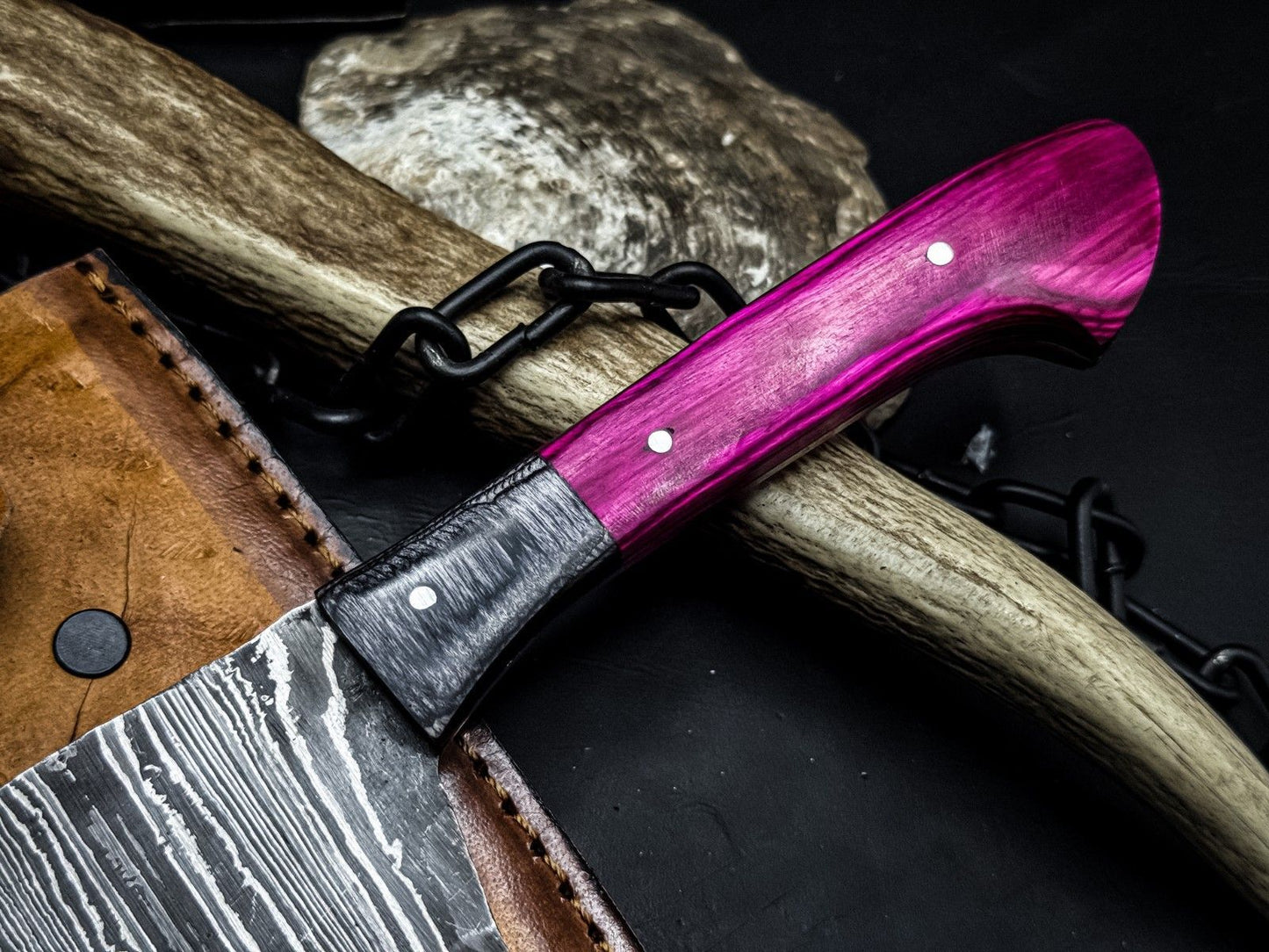 Handmade Damascus Knife With Sheath  Perfect Gift For Chefs Hunters  Collectors  Pakka Wood Handle 2