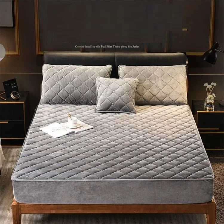 Plush Thicken Quilted Mattress Cover, Warm Soft Crystal Velvet, King Queen Quilted Bed Fitted Sheet