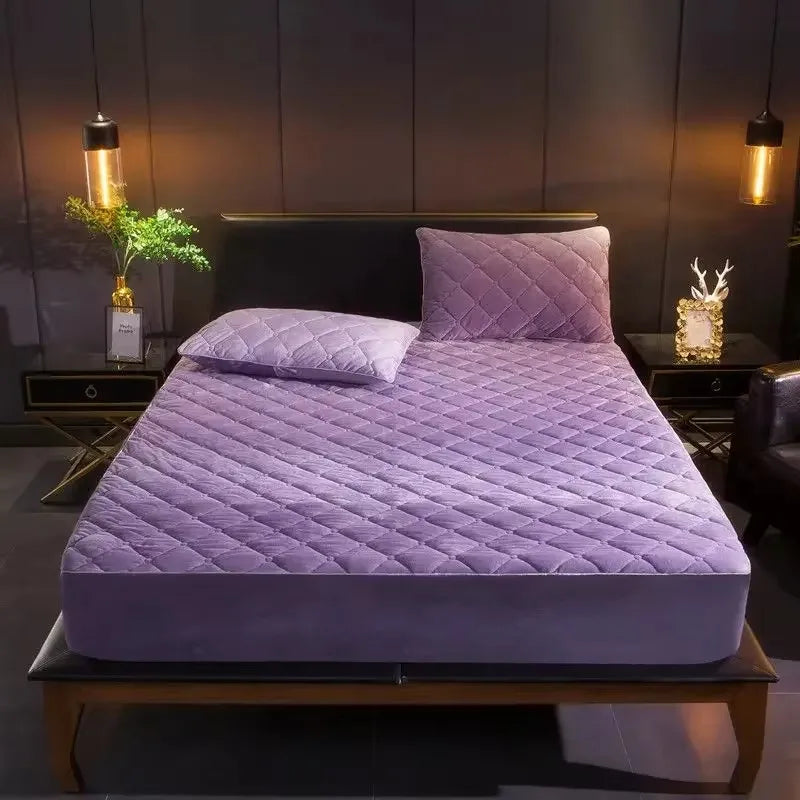 Plush Thicken Quilted Mattress Cover, Warm Soft Crystal Velvet, King Queen Quilted Bed Fitted Sheet