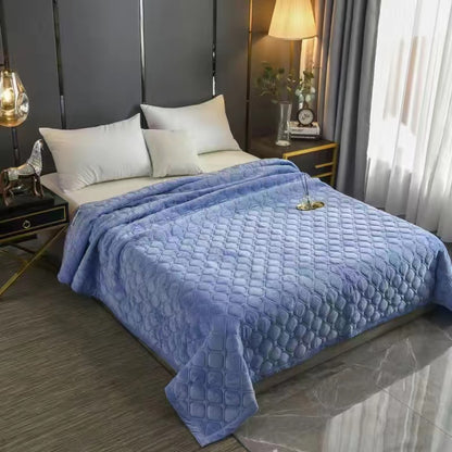 Luxurious Quilted Velvet Bedspread Soft Solid Color Anti Slip King Queen Size Bed Cover 9