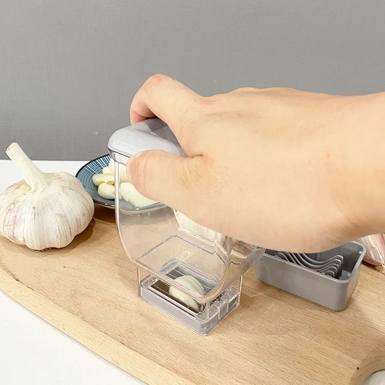 Manual Pressing Garlic Grinding Grater Cutter Kitchen Tool 2