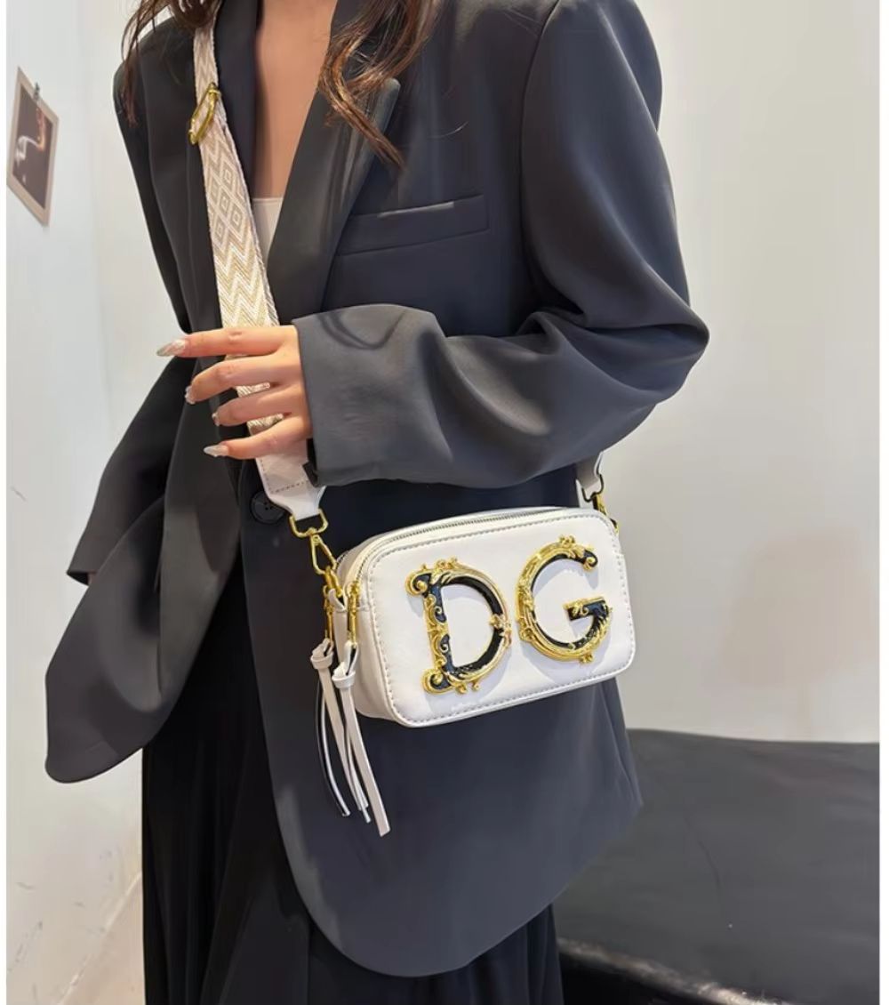 Small Square ChainStrap Crossbody Bag  Womens Party  Versatile Shoulder Bag 4