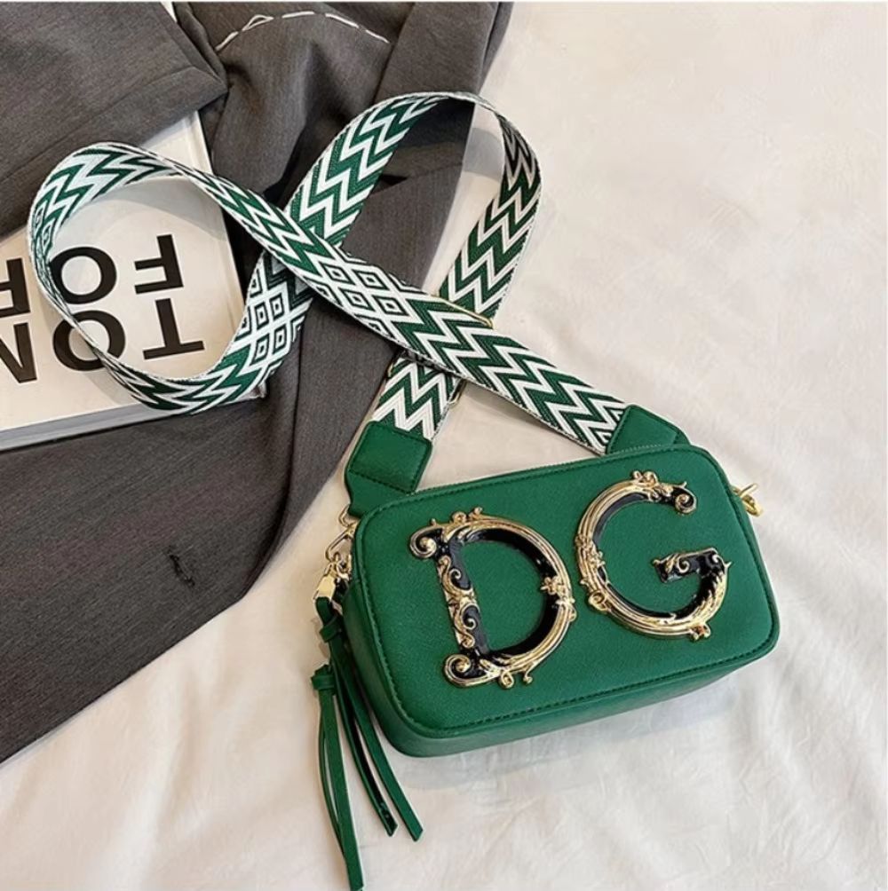 Small Square ChainStrap Crossbody Bag  Womens Party  Versatile Shoulder Bag 5