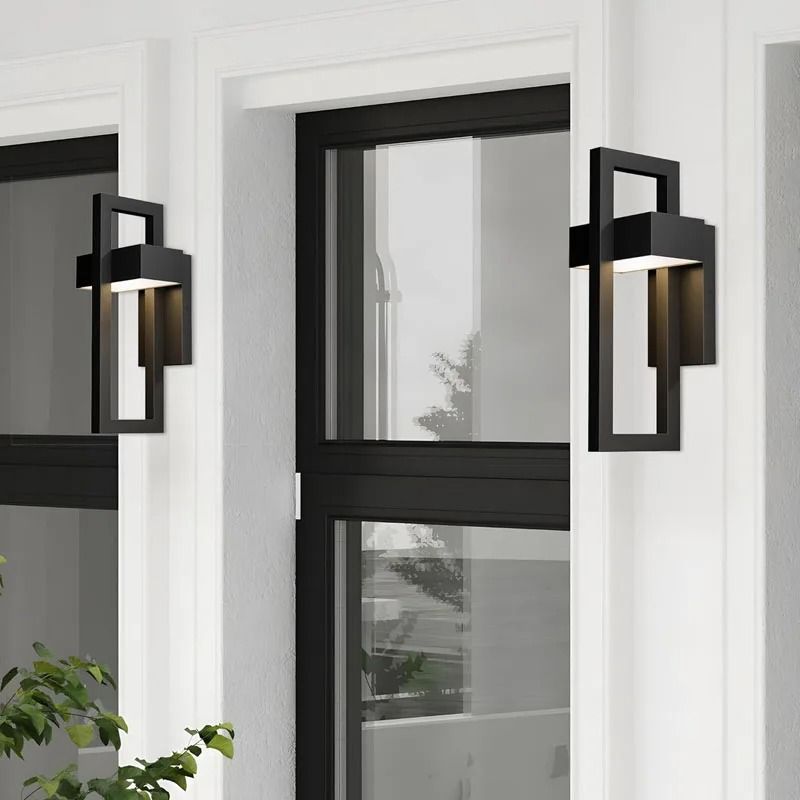 Modern Waterproof Outdoor Wall Light 1