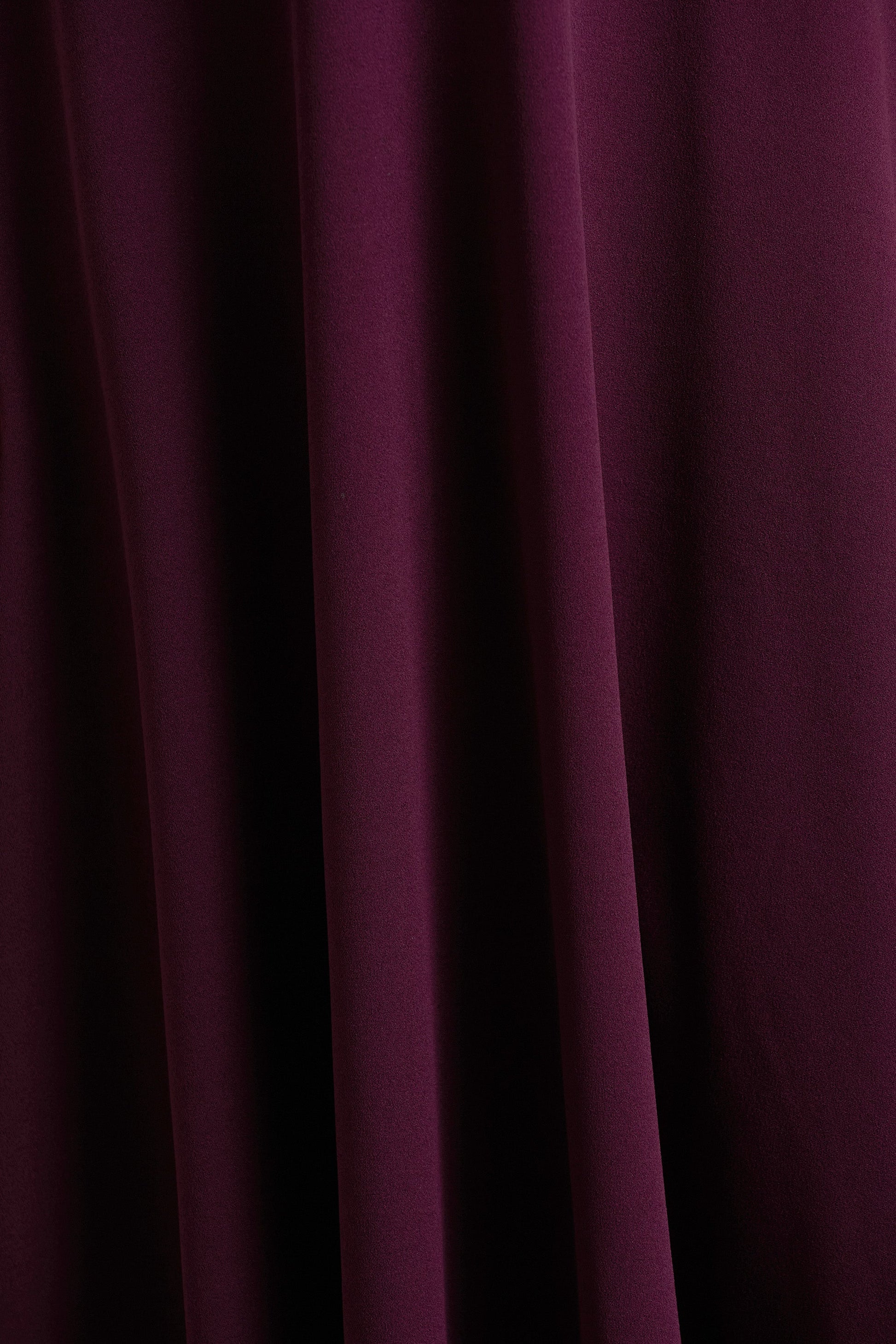 Andromeda | Burgundy Sweetheart-Neck Midi Dress