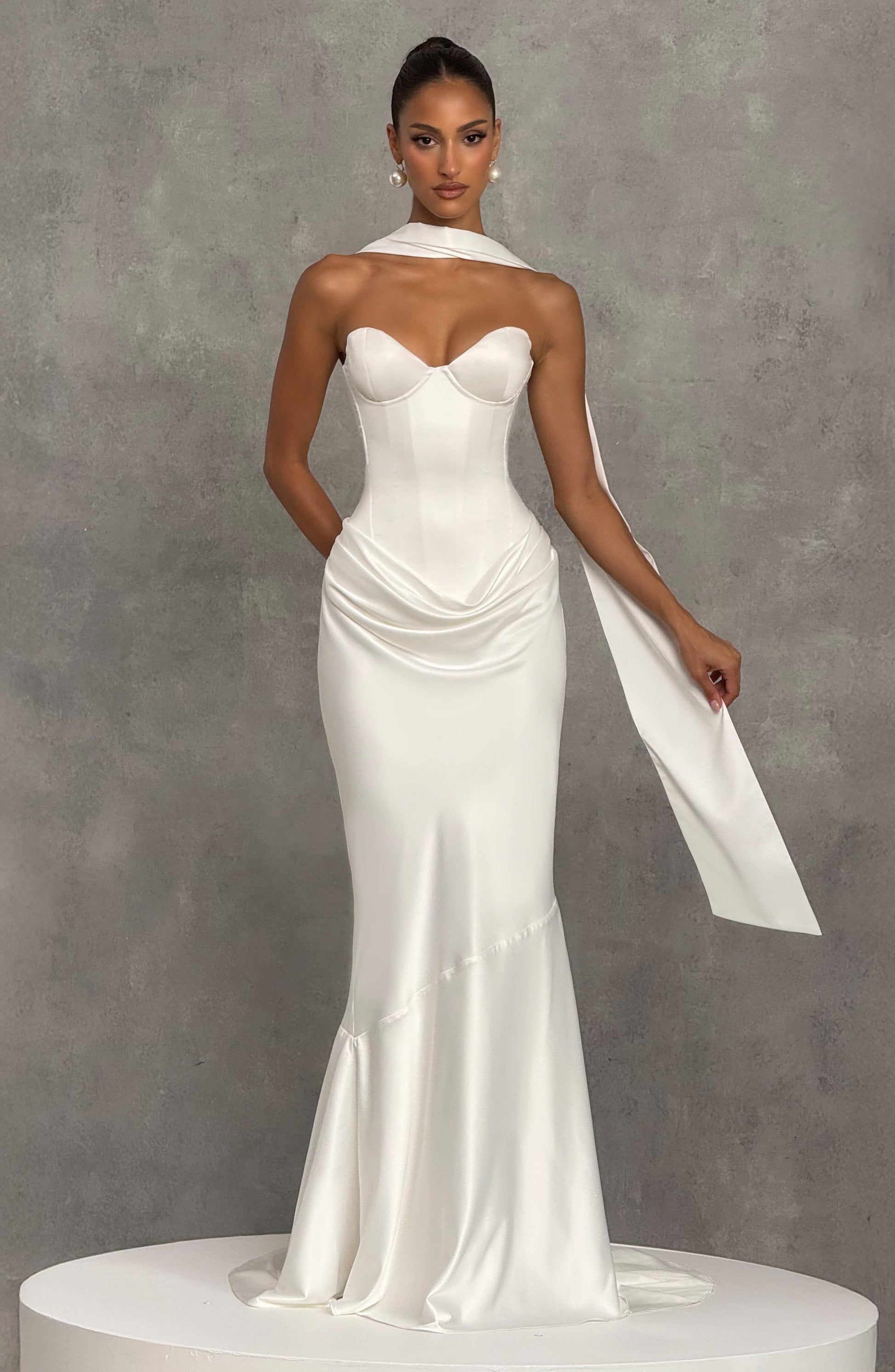 Vaila Gown Ivory